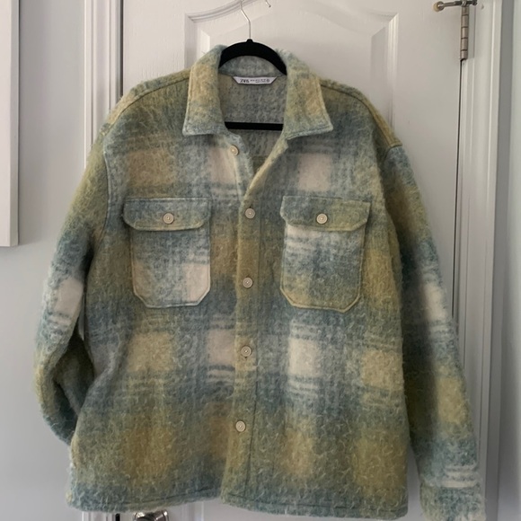 Zara Oversized Overshirt Plaid Jacket xL blue yellow buttons fuzzy hair - Picture 6 of 14